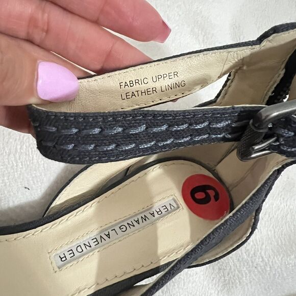 Vera Wang Lavender Shoes Womens 6 Sandal Flats Ankle Strap Fringe Bow Fashion - Picture 9 of 10